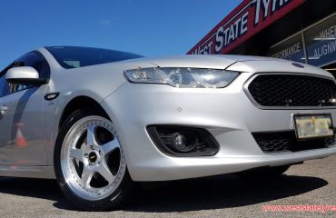 Andrews 2016 XR6 Fitted with Procast FA-5 18x8 36p and 245.40x18 Achilles